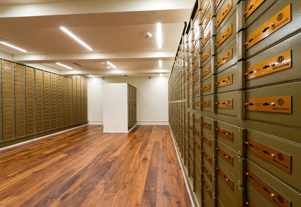 קניית כספת או אחסון במתחם כספות מתקדם – מה בטוח יותר ב-2026 מתחם כספות בריקסטון