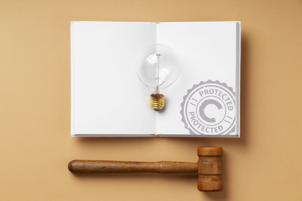 כך חוזה זכויות יוצרים בכספת מונע סכסוכים משפטיים יקרים בעתיד חוזי זכויות יוצרים שמורים בכספת מאובטחת ופרטית